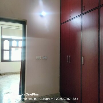 Room in 2 BHK Apartment at Hewo Apartment, Sector 15 – for Rent