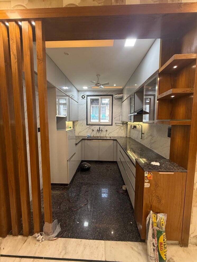 Kitchen, kalkaji 3 Bedroom 155 Sq.Yd. Builder Floor In Kalkaji Delhi 8913988