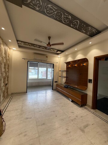 Room in 3 BHK Builder Floor at Kalkaji – for Rent