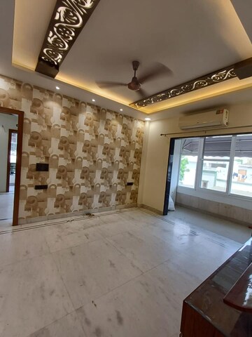 Bedroom in 3 BHK Builder Floor at Kalkaji – for Rent