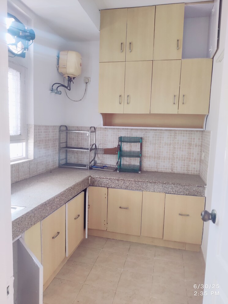 Kitchen, raheja-teachers-apartments 3 Bedroom 1450 Sq.Ft. Apartment In Sector 31 Gurgaon 8914003