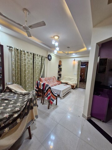 Living Room in 3 BHK Apartment at Gms Road – for Rent