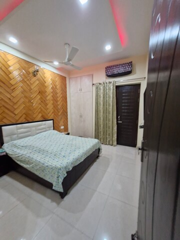 3 BHK Apartment For Rent in Gms Road