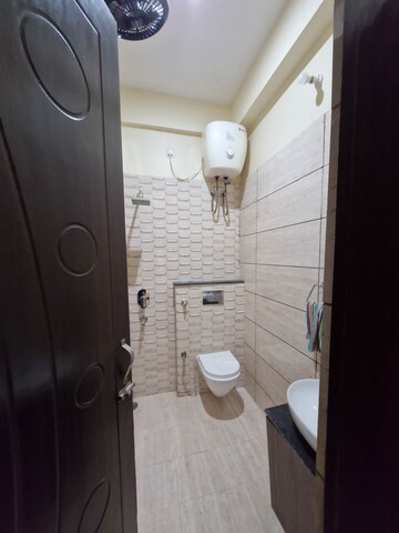 Attached Bathroom in 3 BHK Apartment at Gms Road – for Rent