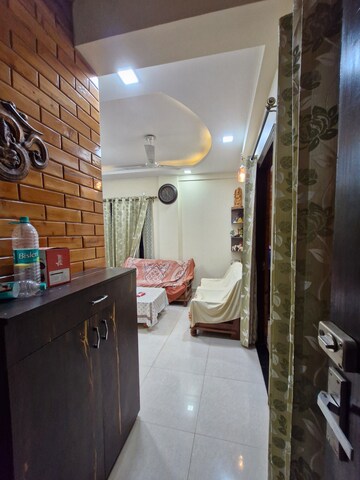 Living Room in 3 BHK Apartment at Gms Road – for Rent