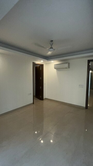 Room in 4 BHK Independent House at Gulmohar Park – for Rent