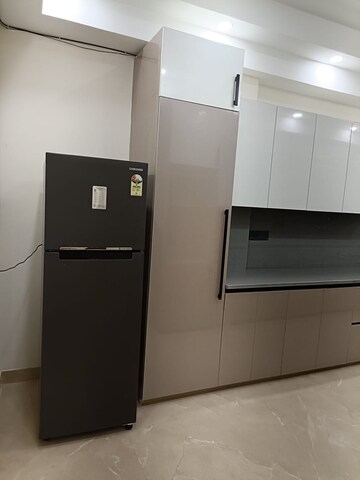 Kitchen in 3 BHK Builder Floor at Unitech South City 1, South City 1 – for Rent
