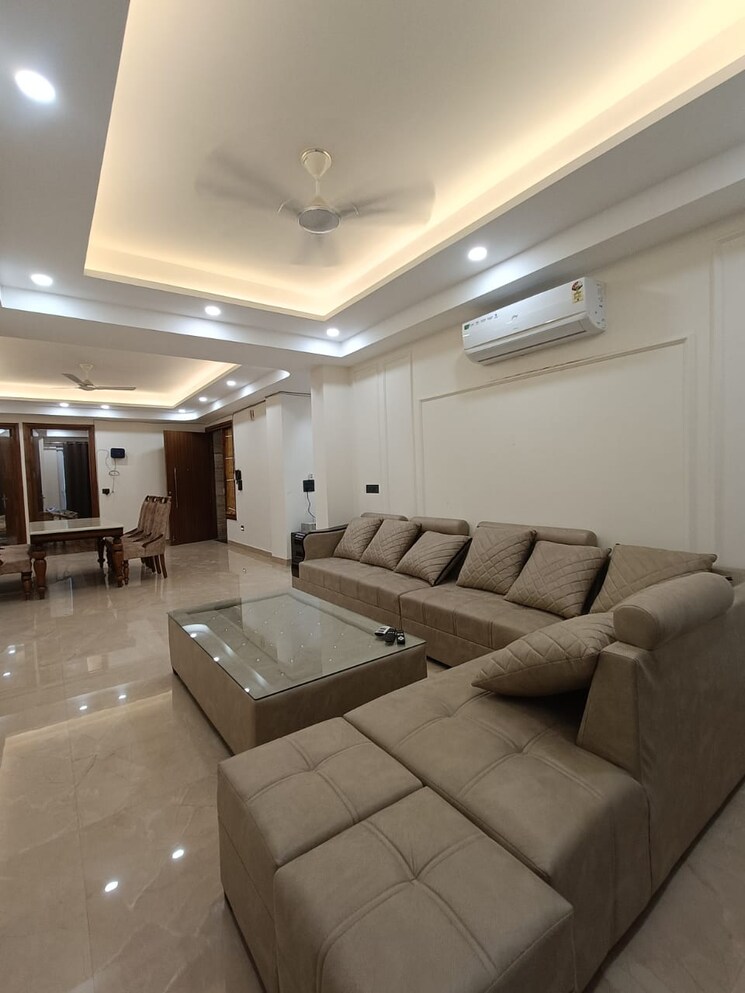 Living Room, unitech-south-city-1 3 Bedroom 3200 Sq.Ft. Builder Floor In South City 1 Gurgaon 8914035
