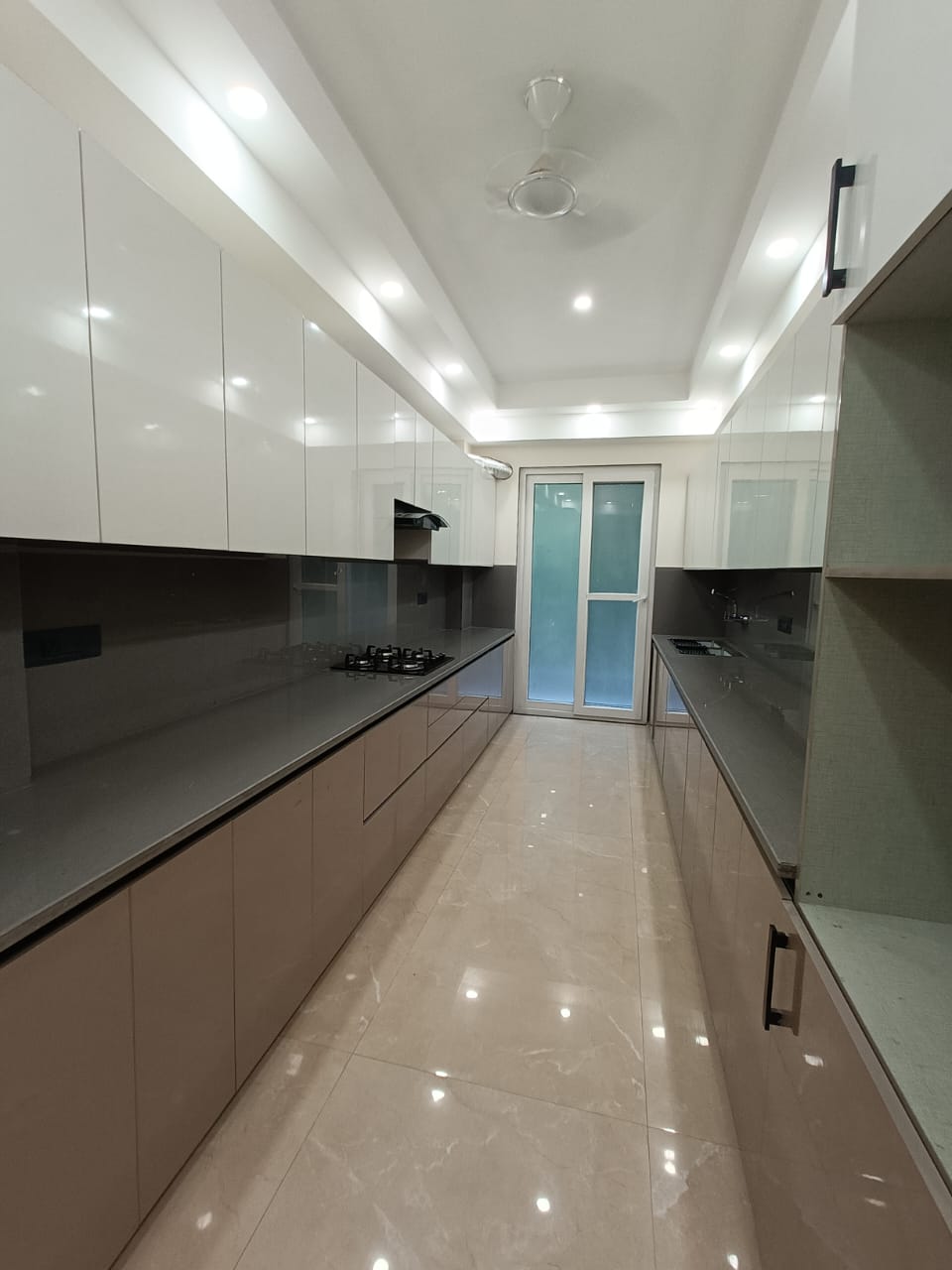 3 BHK Builder Floor For Rent in Unitech South City 1