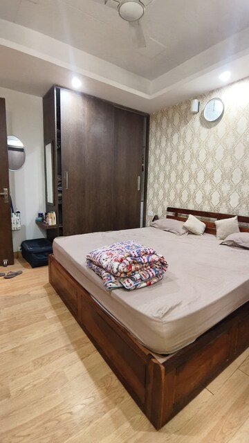 Bedroom in 3 BHK Builder Floor at Luxury Villa, Sector 30 – for Rent