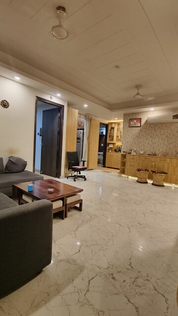 Living Room in 3 BHK Builder Floor at Luxury Villa, Sector 30 – for Rent