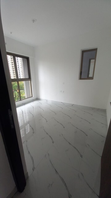 Room in 1 BHK Apartment at Raymond Ten X Era, Pokhran Road No One – for Rent