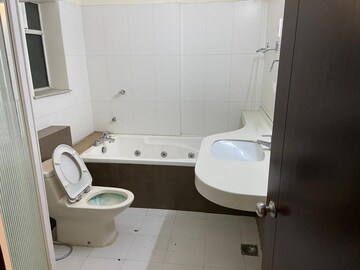 Bathroom in 4 BHK Builder Floor at Sector 28 – for Rent