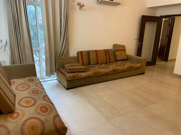 Living Room in 4 BHK Builder Floor at Sector 28 – for Rent