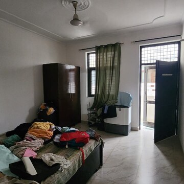 3 BHK Builder Floor For Rent in Sector 23a