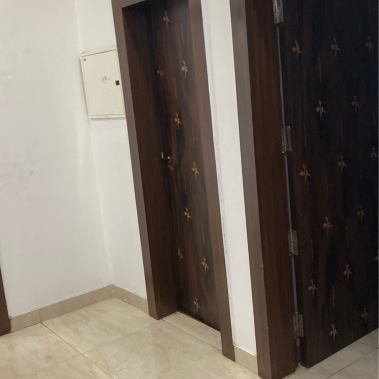 Room, rwa-apartments-sector-37 3 Bedroom 4500 Sq.Ft. Builder Floor In Arun Vihar Noida 8914094