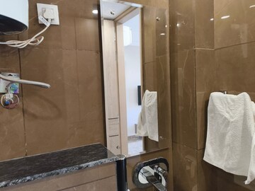 Bathroom in 1 BHK Builder Floor at The Images Floors, Sector 51 – for Rent