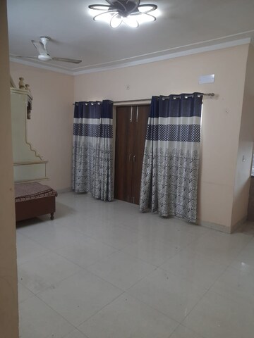 Room in 2 BHK Builder Floor at MVL IPark, Sector 15 – for Rent