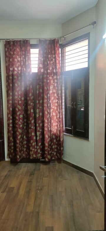 Building Lobby in 3 BHK Apartment at Hope Apartments, Sector 15 – for Rent