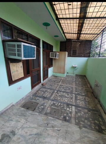 Bedroom in 2 BHK Builder Floor at MVL IPark, Sector 15 – for Rent