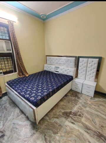 Bedroom in 2 BHK Builder Floor at MVL IPark, Sector 15 – for Rent