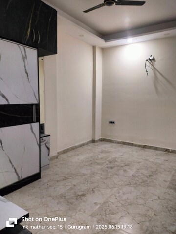 Room in 2 BHK Builder Floor at Ganga Complex Gurgaon, Sector 12 – for Rent