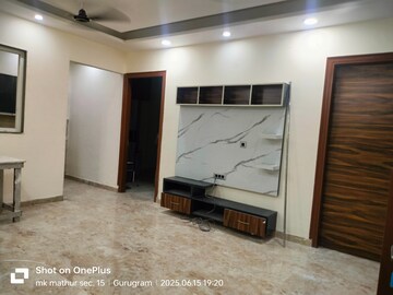Room in 2 BHK Builder Floor at Ganga Complex Gurgaon, Sector 12 – for Rent