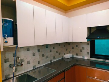Kitchen in 3 BHK Builder Floor at Sare Green Parc, Sector 30 – for Rent