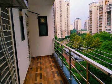 Balcony in 3 BHK Builder Floor at Sare Green Parc, Sector 30 – for Rent