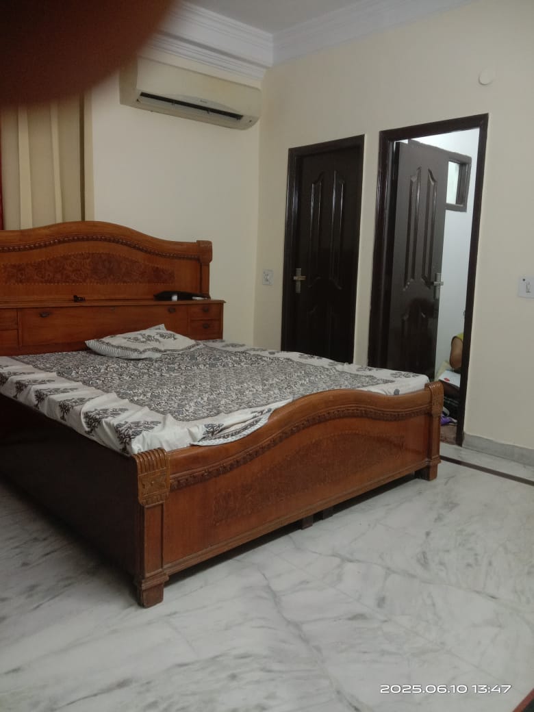 2 BHK + Pooja Room Builder Floor For Rent in The Galaxy Hotel