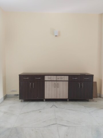 Room in 2 BHK Builder Floor at The Galaxy Hotel, Sector 15 – for Rent