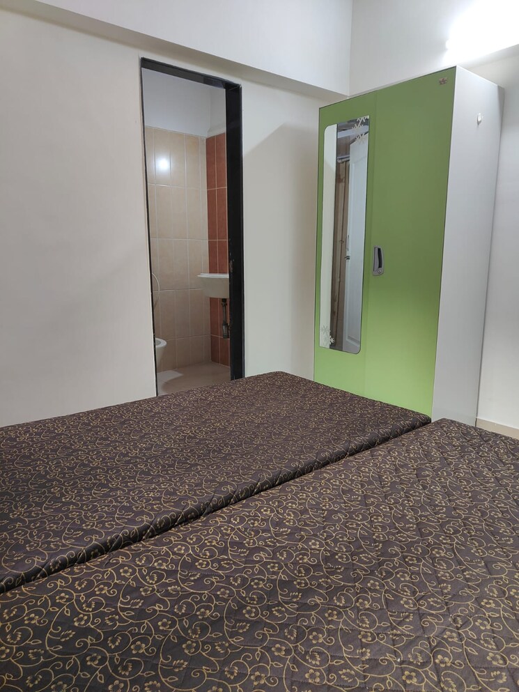 Room, sher-e-punjab 3 Bedroom 1200 Sq.Ft. Apartment In Andheri East Mumbai 8914157