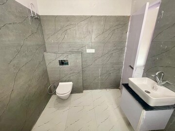 Bathroom in 2 BHK Independent House at Mullanpur – for Rent