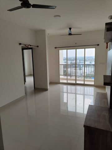 2 BHK Apartment For Rent in Svamitva Emerald Square, Bommasandra