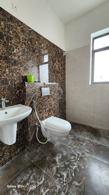 Bathroom in 6+ BHK Penthouse at Park Street – for Rent