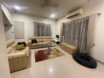 Living Room in 4 BHK Villa at Hbr Layout – for Rent