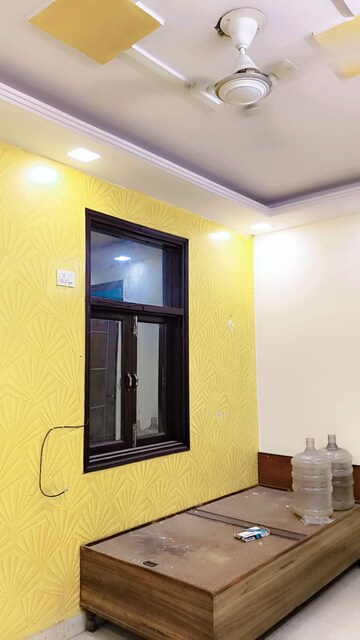 Room in 2 BHK Builder Floor at Govindpuri – for Rent
