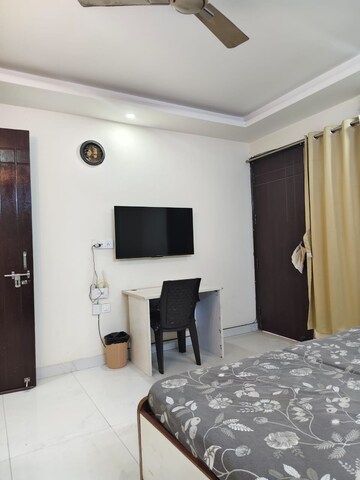 Living Room in 3 BHK Builder Floor at MVL IPark, Sector 15 – for Rent