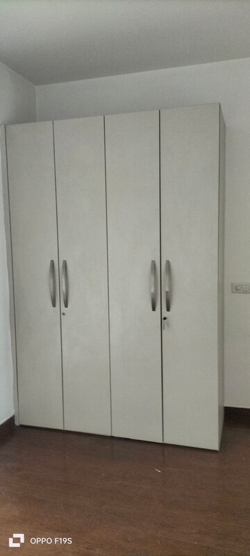 Furnished Amenities in 3 BHK Apartment at Mapsko Mount Ville, Sector 79 – for Rent