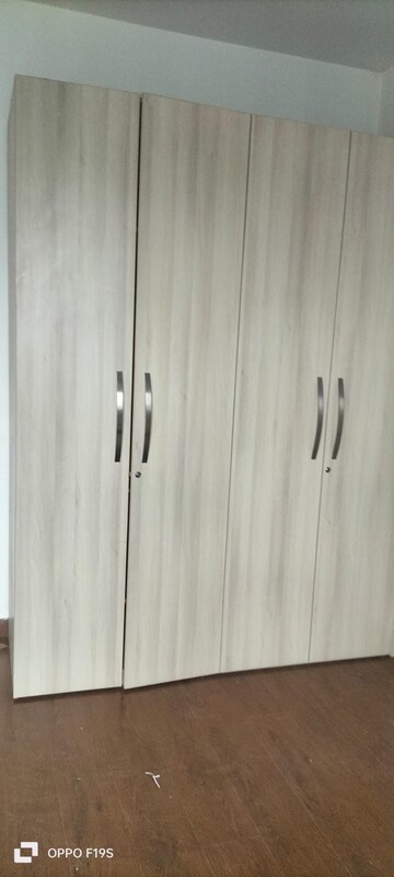 Furnished Amenities in 3 BHK Apartment at Mapsko Mount Ville, Sector 79 – for Rent
