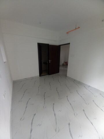 Bathroom in 1 BHK Apartment at Raymond The Address, Pokhran Road No Two – for Rent