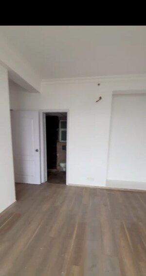 Room in 3 BHK Apartment at Raheja Vedaanta, Sector 108 – for Sale