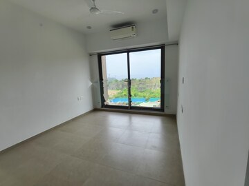 Room in 1 BHK Apartment at Kanakia Silicon Valley, Powai – for Rent