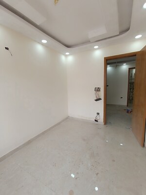 Room in 2 BHK Builder Floor at Govindpuri – for Sale