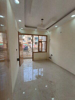 Room in 2 BHK Builder Floor at Govindpuri – for Sale