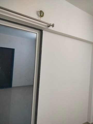 Room in 2 BHK Apartment at Venkateshwara Pearl Wing A, Ambegaon Budruk – for Rent