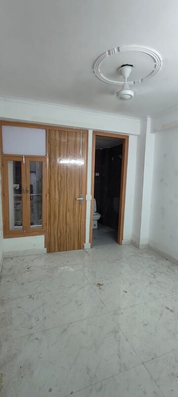 Room in 1 BHK Apartment at Maidan Garhi – for Rent