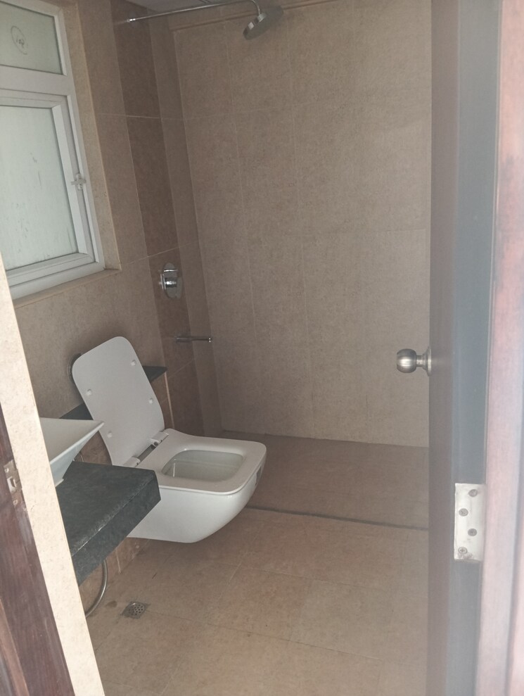 Bathroom, shapoorji-pallonji-joyville-hadapsar-annexe 2 Bedroom 726 Sq.Ft. Apartment In Hadapsar Pune 8914529