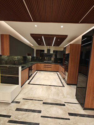 Bedroom in 4 BHK Penthouse at DLF The Crest, Sector 54 – for Sale