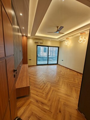 Bedroom in 4 BHK Penthouse at DLF The Crest, Sector 54 – for Sale